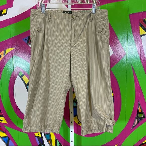 Eddie Bauer, Striped Capris. Size 14. In excellent condition! - Picture 1 of 7